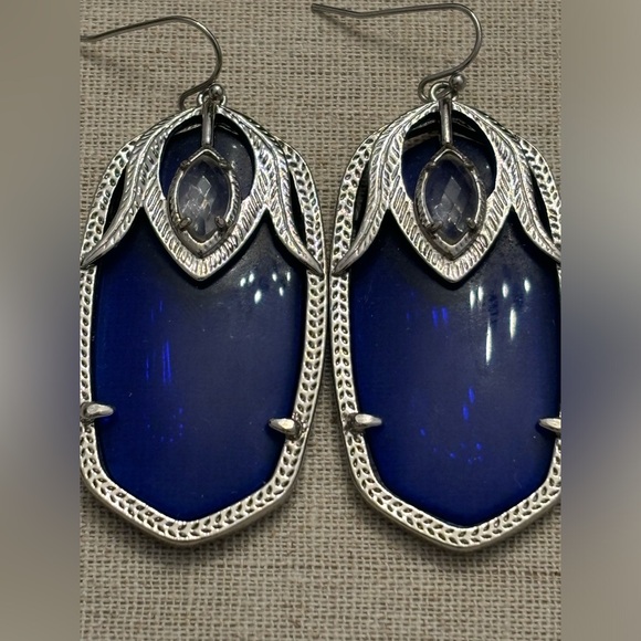 ❤️KENDRA SCOTT VINTAGE DARBY❤️